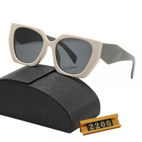 Unisex Designer Sunglasses for Men & Women - Timeless Classic Style with UV400 Lenses