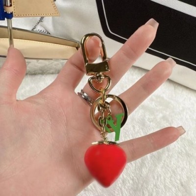 Luxury 18K Gold Plated Keychain - Trendy Flower & Strawberry Design - High Quality Car Keyring for Unisex