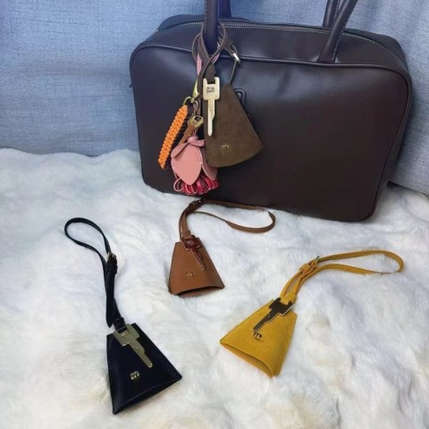 Luxury 14K Gold Plated Keychain & Amethyst Bag Charm for Men and Women