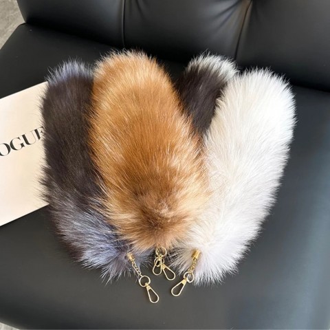 Luxury Women's Large Fox Tail Keychain with Fluffy Real Fur