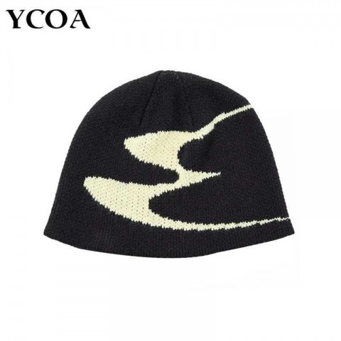 Y2K Retro Beanie Skull Cap for Men & Women - Unisex Gothic Winter Hat with Pull Handle