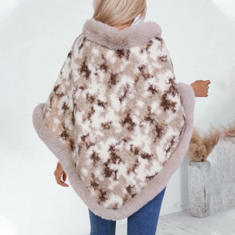 Elegant Women's Knitted Cloak Sweater with Fur Collar
