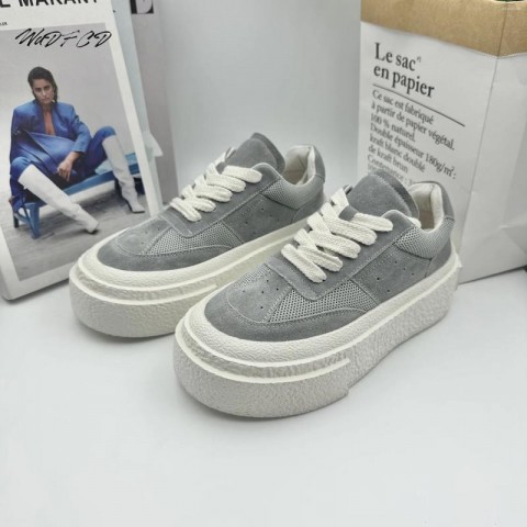 Designer Men's Retro Casual Shoes with White Nubuck Leather