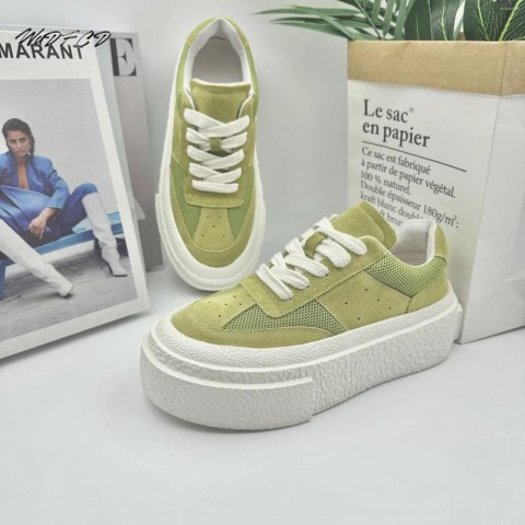 Designer Men's Retro Casual Shoes with White Nubuck Leather