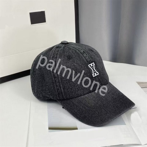 2025 Spring Summer Unisex Cotton Baseball Hat with Little Peach Heart Embroidery