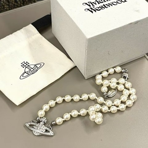 Vivienne Westwood Inspired High-Quality Pearl Necklace for Women