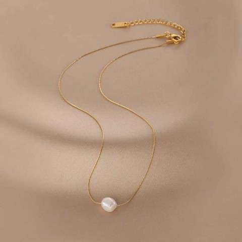 Stainless Steel Charm Necklace for Women with Natural Pearl Pendant