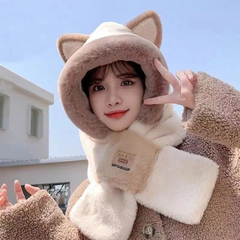 Warm Plush Women's Anti-Freezing Winter Beanie with Integrated Cap Scarf
