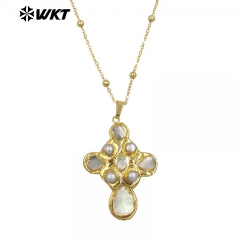 WT-JN297 Women's Special Design Turquoise & Freshwater Pearl Pendant Necklace in 18k Gold Plating