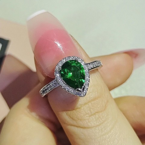 Silver Pink Pear-Cut Zircon Engagement Solitaire Ring for Women