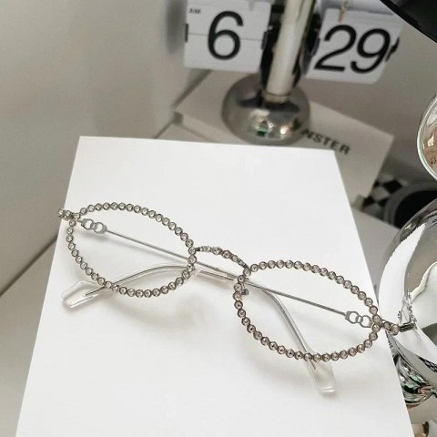 Diamond Trend Small Oval Sunglasses for Ladies