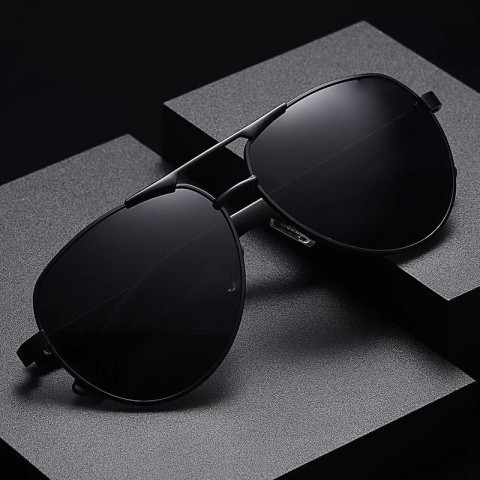 Luxury Polarized Oval Sunglasses for Men and Women - High-Quality Designer Shades