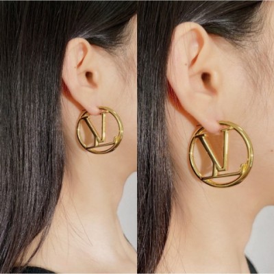 Luxurious Women's Gold Dangle Earrings with Topaz Flowers
