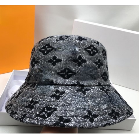 Celebrity Inspired Lightweight Bucket Hat with Tassel Trim - Unisex Fashionable Sun Hat