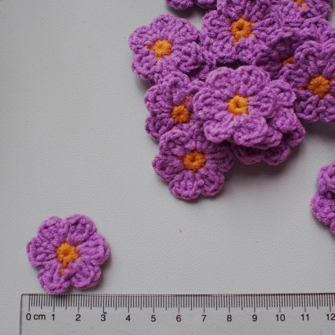 Handmade 3D Crochet Flower Hair Clips with 6 Pearls - 20Pcs Set for DIY Decor