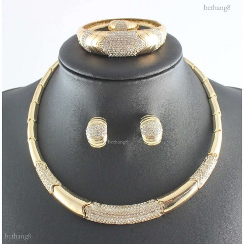 Fashion Crystal Jewelry Set for Women with Celtic Style Heart Pattern