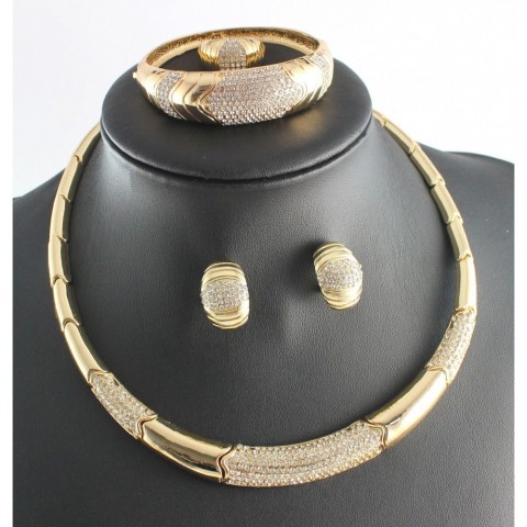 Fashion Crystal Jewelry Set for Women with Celtic Style Heart Pattern