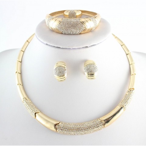 Fashion Crystal Jewelry Set for Women with Celtic Style Heart Pattern