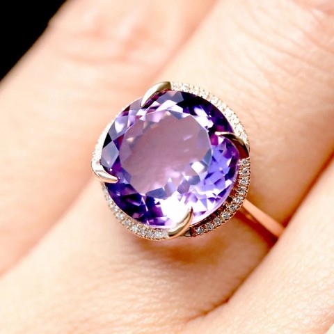 Fashion Women's 18k Gold Purple Amethyst Zircon Solitaire Ring for Beach Wear