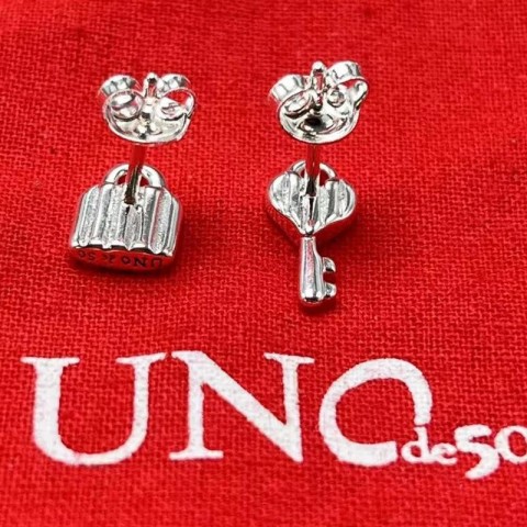 UNOde50 Romantic Stud Earrings for Women - Exquisite Gold Lock Design
