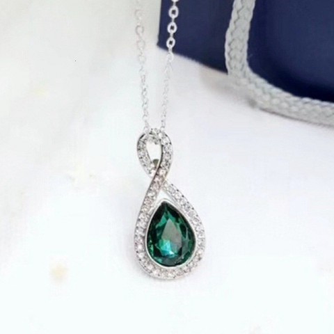 Designer Swarovski Angelic Pendant Necklace, Romantic Green Waterdrop Shape, Eternal Pearl-Shaped Number 8, Women's Fashion Accessory