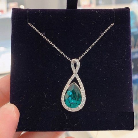 Designer Swarovski Angelic Pendant Necklace, Romantic Green Waterdrop Shape, Eternal Pearl-Shaped Number 8, Women's Fashion Accessory