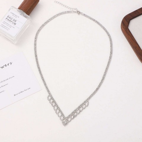 Charming White Gold Peridot Chokers Necklace for Women