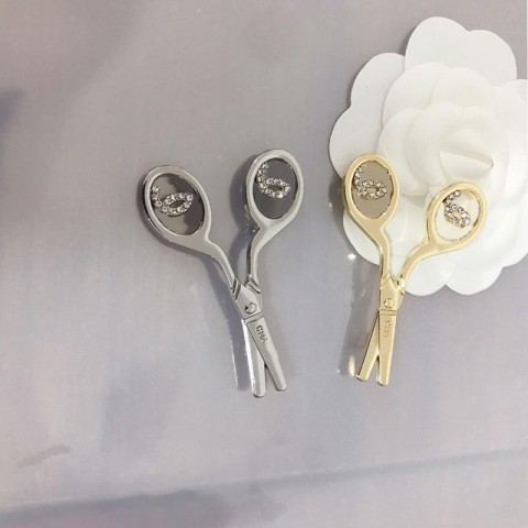 Cute Alloy Letter Scissors Brooch with Crystal for Women