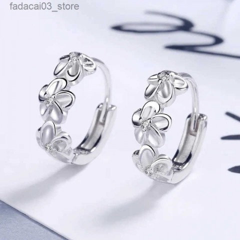Yeah Stud Earrings for Women, High Quality Sterling Silver with Crystal Zirconia Flowers