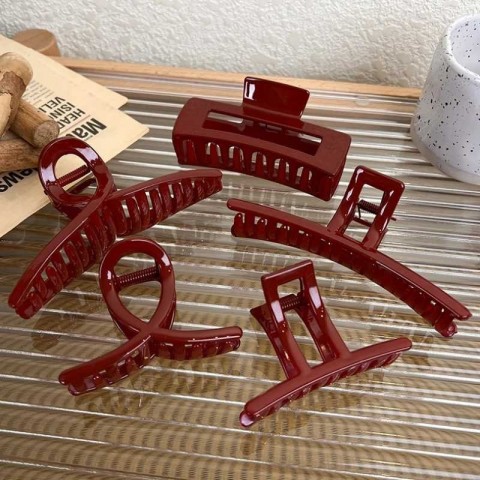 UXSL Elegant Wine Red Geometric Shark Claw Clip for Women