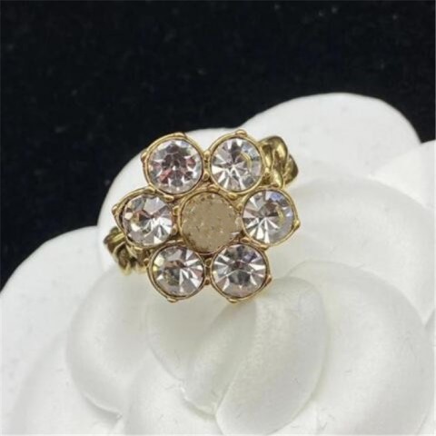 Retro Heart Pattern Brass Band Ring for Women