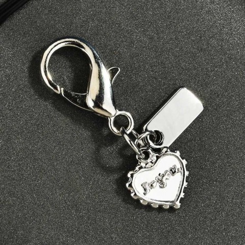 Creative Wooden Heart-Shaped Ice Cream Keychain for Women - Stylish Accessories Gift
