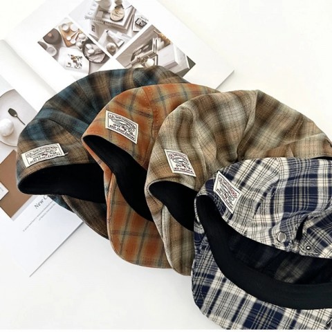 Japanese Retro Plaid Berets - Lightweight & Stylish for Men & Women
