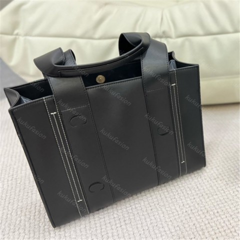 Woody Designer Leather Tote for Women - Luxury Shopping Bag in Brown