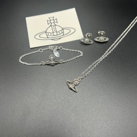 Westwoods Viviennen Designer Pendant Necklace, Antique Copper Plated, Platinum, Black Pearl, 43cm Snake Chain, Men's